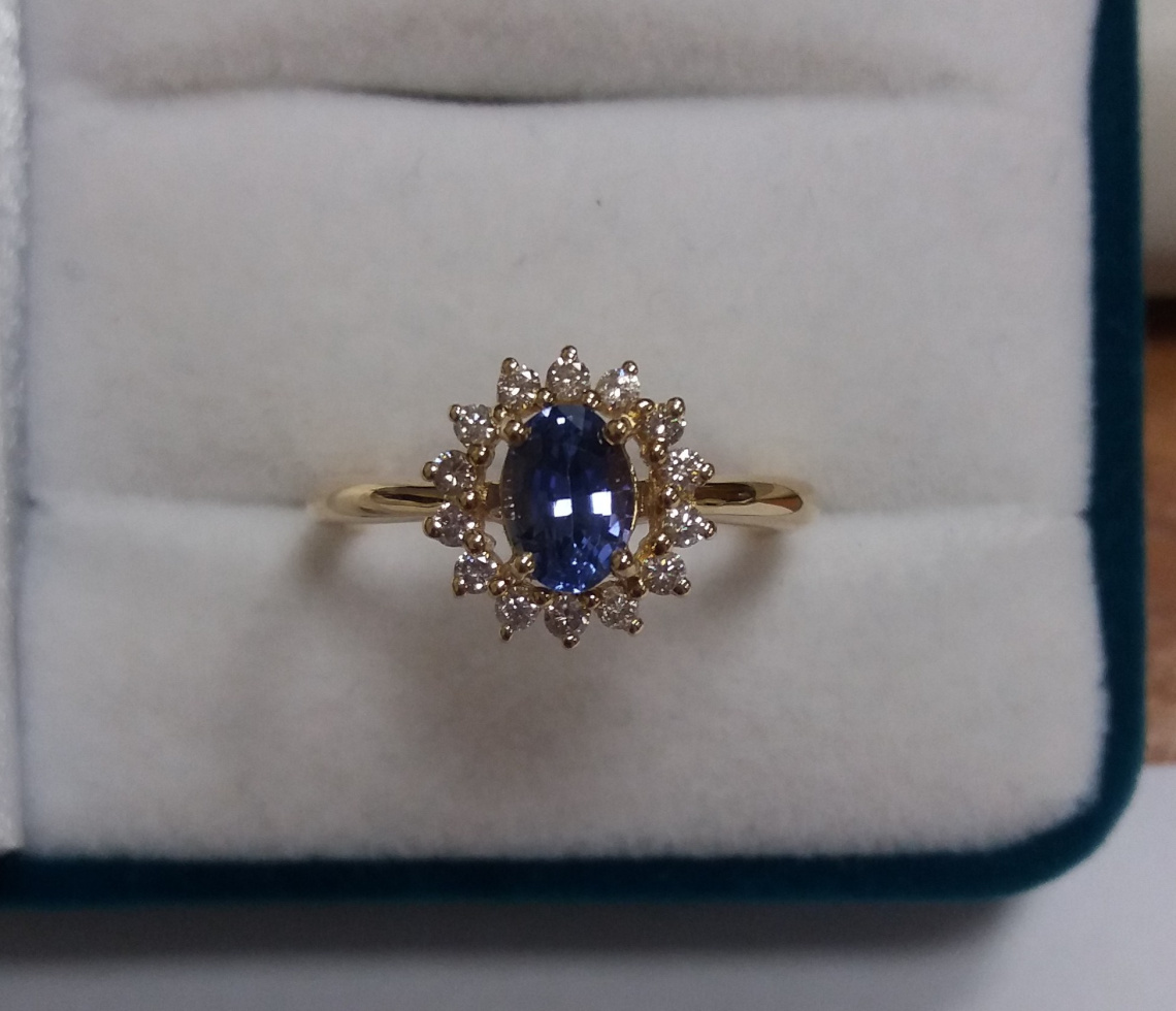 Кольцо золотое R 14072 YG sap | Серьги золотые E 8985 YG sap купить по цене 91927 руб. в ювелирном магазине ⭐️ «Золотая Подкова»