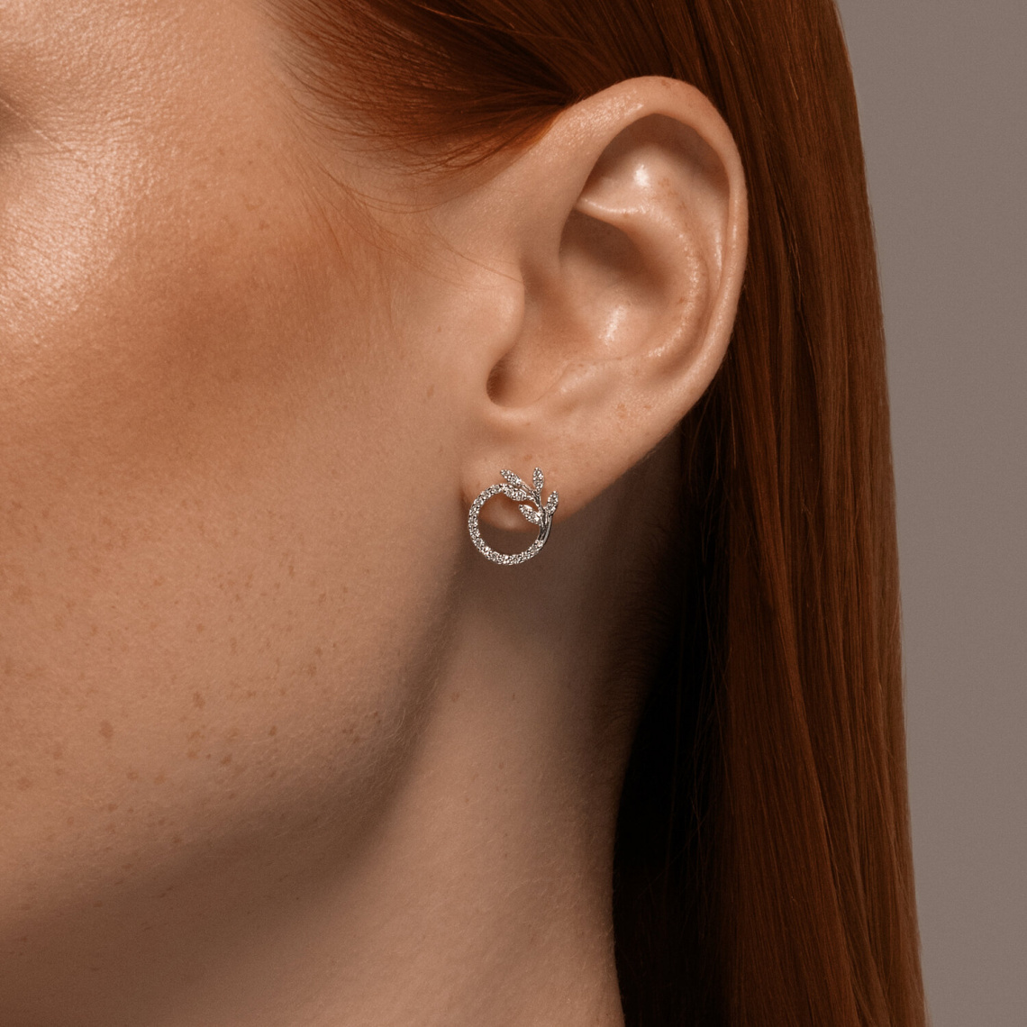 Серьги из серебра с фианитами