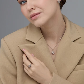 Кольцо золотое 16072-200 | Кольца с бриллиантами купить по выгодной цене в ювелирном магазине ⭐️ «Золотая Подкова»