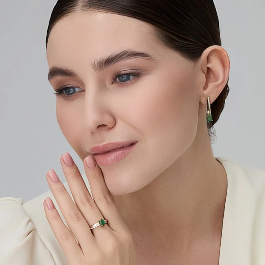 Серьги золотые 25-101 | Серьги с изумрудами купить по выгодной цене в ювелирном магазине ⭐️ «Золотая Подкова» Серьги золотые 25-101 | Серьги с изумрудами купить по выгодной цене в ювелирном магазине ⭐️ «Золотая Подкова»