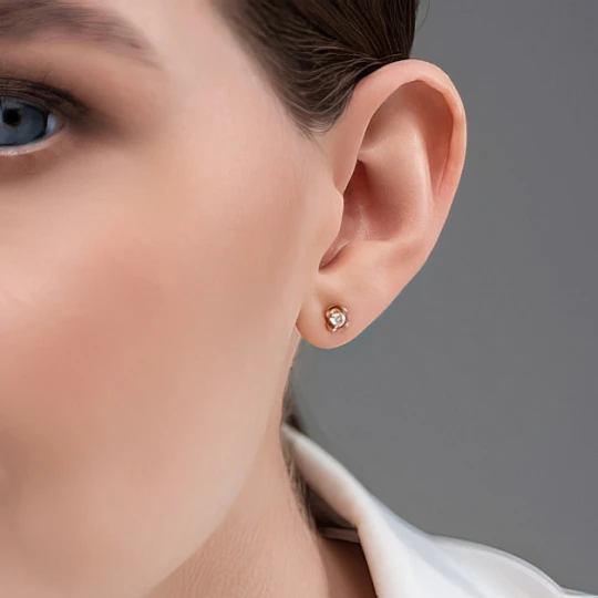 Серьги золотые 26047-100 | Серьги купить по доступной цене в ювелирном магазине «Золотая Подкова»