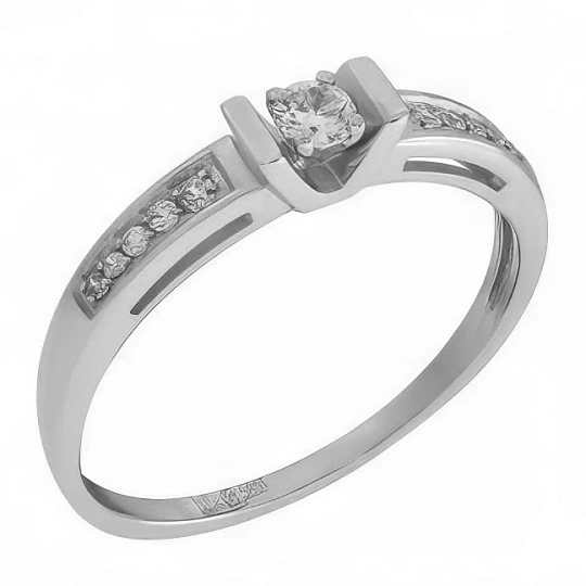 Кольцо из золота с фианитами