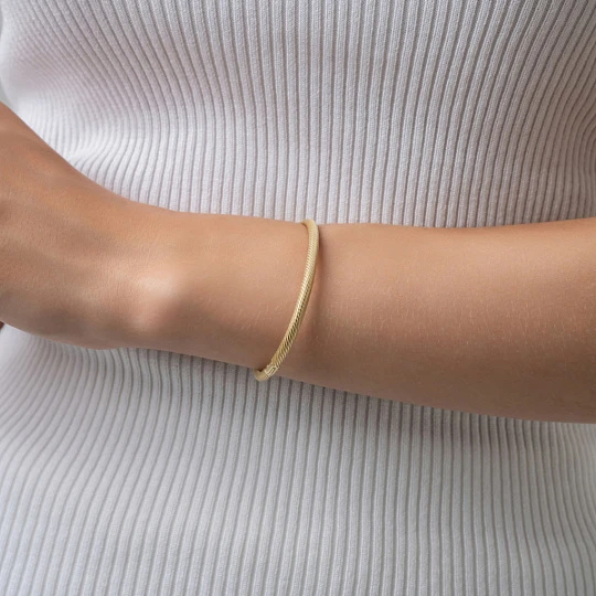 Браслет золотой 00460-60-030001-00 | Жесткие браслеты купить по выгодной цене в ювелирном магазине ⭐️ «Золотая Подкова»