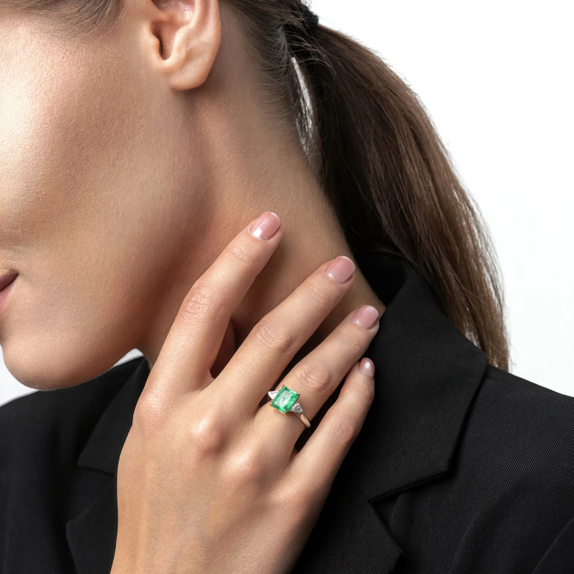 Кольцо золотое 902-00808-91-61-01-10 | Кольца с изумрудами купить по выгодной цене в ювелирном магазине ⭐️ «Золотая Подкова»